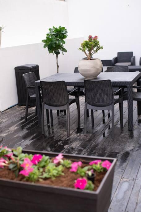 Perfectly Located Studio, Seaview, 2 Min To Sea! #6 Leilighet Tel Aviv Eksteriør bilde